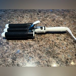 Bondi Boost Wave Wand, new!